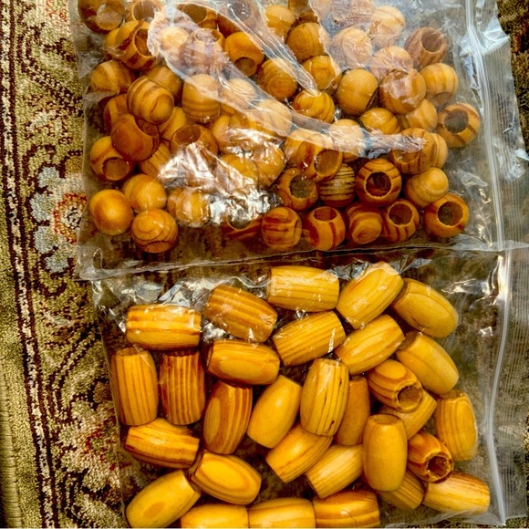 WILLBOND 10 Pieces Macrame Wooden Beads Loose Beads with 10 mm Large Hole - Picture 5 of 6